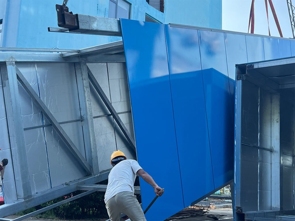 Elevator assembly work at FEIYA's manufacturing facility
