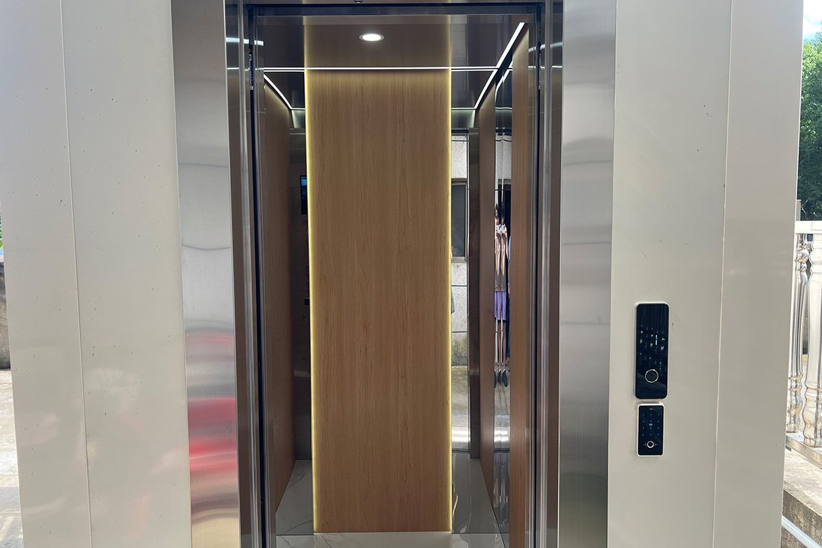 FEIYA retrofit elevator added to an existing residential building
